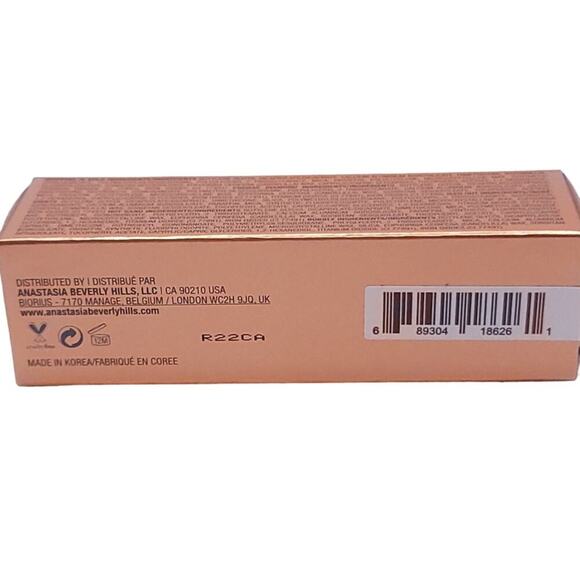 Anastasia Beverly Hills Stick Highlighter in Hot Sand - Picture 5 of 6